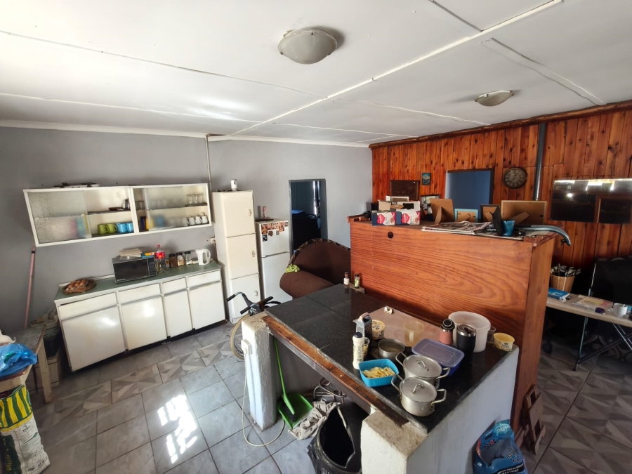 To Let 4 Bedroom Property for Rent in Oos Einde North West